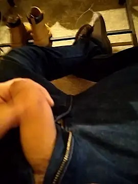 A man in public online show from January 9, 2026, 12:41 pm