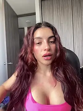 dakota le online show from April 22, 2026, 1:12 pm