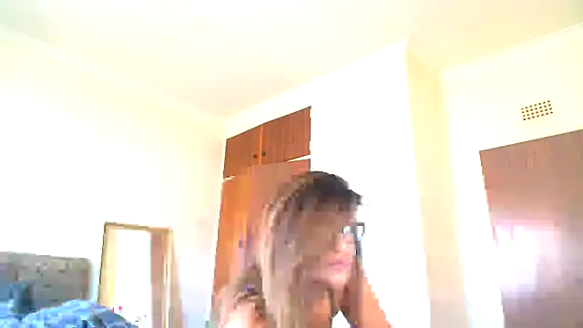Snapshot of karmicQueen669 chatting on July 15, 2026, 1:49 pm karmicQueen669 online show from July 15, 2026, 1:49 pm