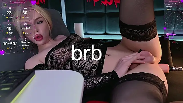 DanielPaige  online show from December 14, 2025, 11:37 am