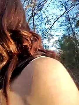 Snapshot of Genevieve143 chatting on February 2, 2025, 11:00 pm Genevieve143 online show from February 2, 2025, 11:00 pm