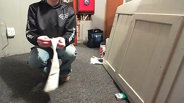 Snapshot of Genevieve143 chatting on February 25, 2025, 10:47 am Genevieve143 online show from February 25, 2025, 10:47 am