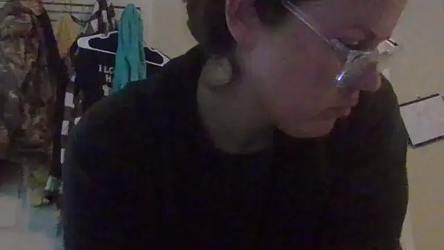 velvetta  online show from March 5, 2025, 5:29 pm