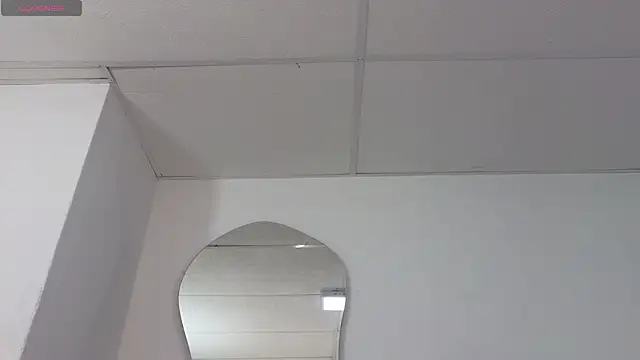 Tiphani walker  online show from March 11, 2026, 11:27 am