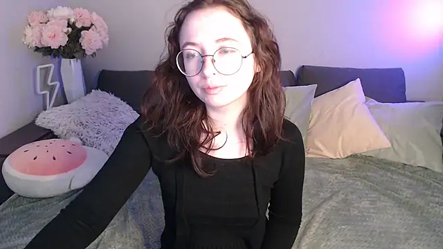 Mini Diva online show from February 8, 2025, 9:13 am