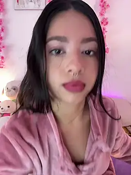 AliceJovovich online show from December 13, 2024, 10:41 am