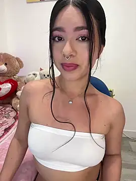 AliceJovovich online show from January 29, 2025, 10:48 am