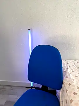 AliceJovovich online show from October 8, 2025, 10:13 am