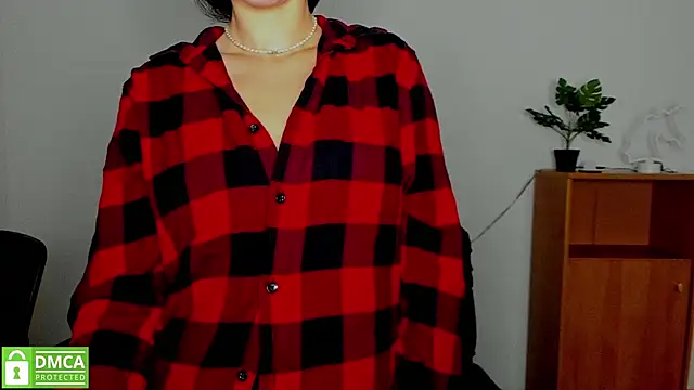 annakillianox online show from October 7, 2025, 5:26 am