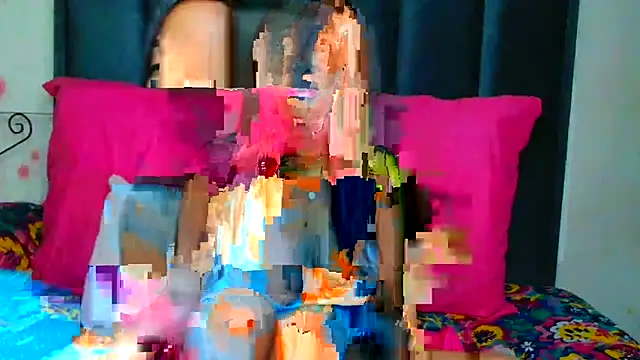 Snapshot of Kiaralane_xx chatting on January 18, 2025, 2:36 am Kiaralane xx online show from January 18, 2025, 2:36 am