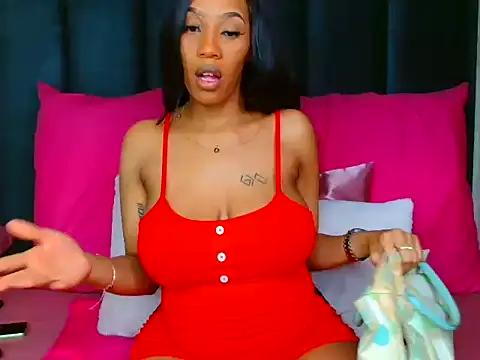 Snapshot of Kiaralane_xx chatting on September 19, 2025, 5:31 am Kiaralane xx online show from September 19, 2025, 5:31 am