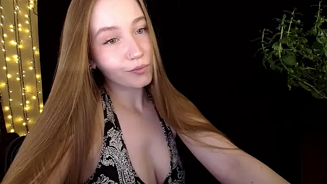 Snapshot of SindiWatsoon chatting on September 18, 2025, 11:01 am SindiWatsoon online show from September 18, 2025, 11:01 am