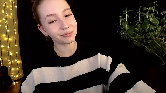 Snapshot of SindiWatsoon chatting on October 1, 2025, 1:17 pm SindiWatsoon online show from October 1, 2025, 1:17 pm