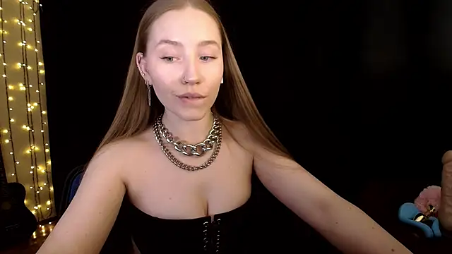 Snapshot of SindiWatsoon chatting on February 2, 2026, 3:33 pm SindiWatsoon online show from February 2, 2026, 3:33 pm