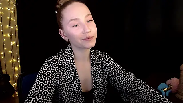 Snapshot of SindiWatsoon chatting on February 10, 2026, 1:48 pm SindiWatsoon online show from February 10, 2026, 1:48 pm