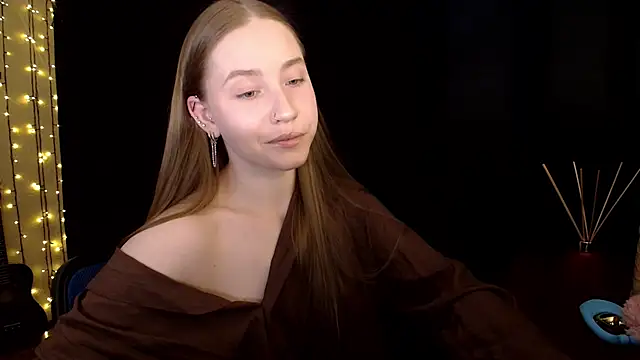 Snapshot of SindiWatsoon chatting on March 16, 2026, 3:05 pm SindiWatsoon online show from March 16, 2026, 3:05 pm