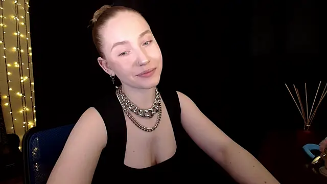 Snapshot of SindiWatsoon chatting on March 28, 2026, 7:24 pm SindiWatsoon online show from March 28, 2026, 7:24 pm