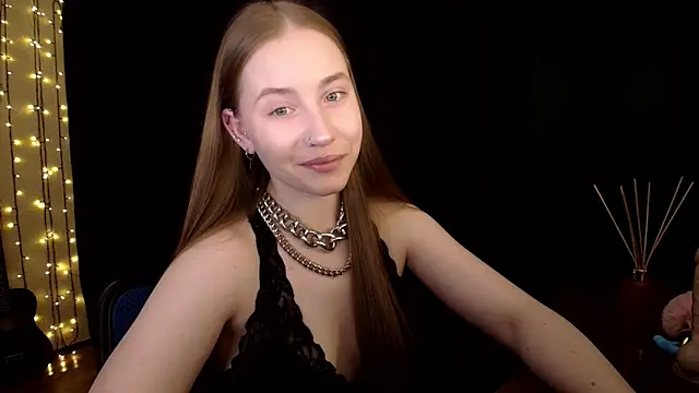 Snapshot of SindiWatsoon chatting on March 29, 2026, 6:30 pm SindiWatsoon online show from March 29, 2026, 6:30 pm