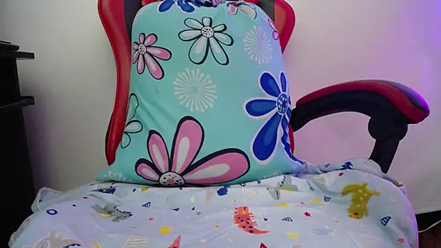 luly pink online show from March 20, 2026, 3:33 am