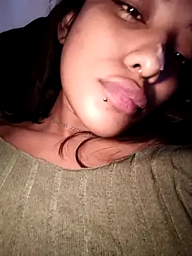 VictoireFeller online show from October 19, 2025, 4:13 am