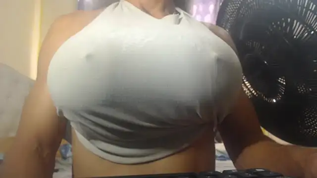 DanielaMuscleTS online show from December 18, 2025, 7:53 pm