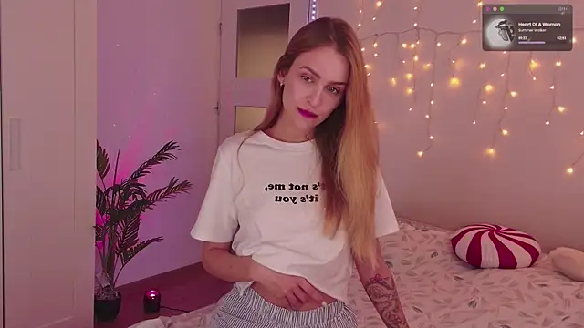 Kamila icee online show from January 10, 2025, 6:28 pm