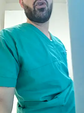 onbifeet online show from March 9, 2025, 11:14 am