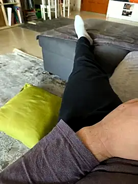 onbifeet online show from January 11, 2026, 12:32 pm