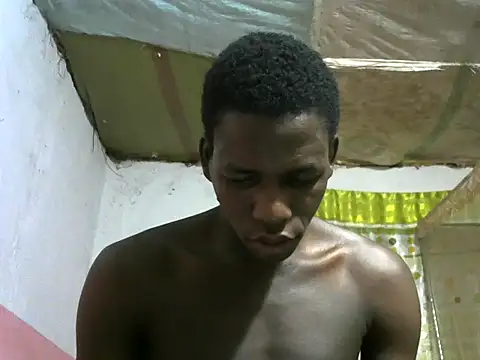 Bigras0011 online show from November 11, 2025, 3:50 am