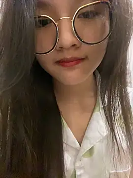 Krixxi22 online show from March 10, 2025, 2:59 pm