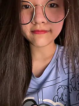 Krixxi22 online show from September 29, 2025, 2:44 pm