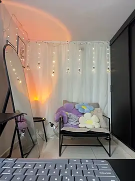 rubi star online show from September 8, 2025, 7:02 pm