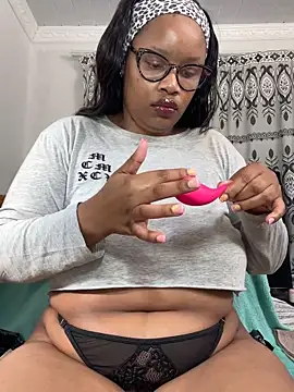 MimiCurves online show from June 5, 2026, 7:03 am