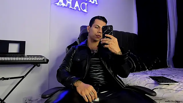 Aron Dark online show from February 13, 2025, 11:04 pm