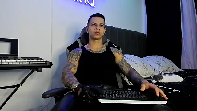 Aron Dark online show from February 22, 2025, 12:40 pm