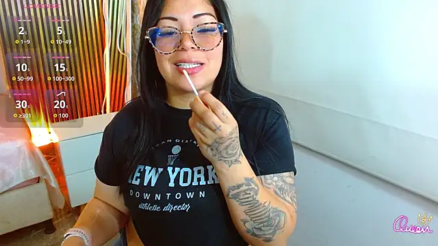 martinna tay online show from March 26, 2026, 5:02 am