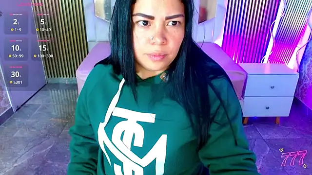 Snapshot of martinna_tay chatting on July 20, 2026, 3:21 am martinna tay online show from July 20, 2026, 3:21 am