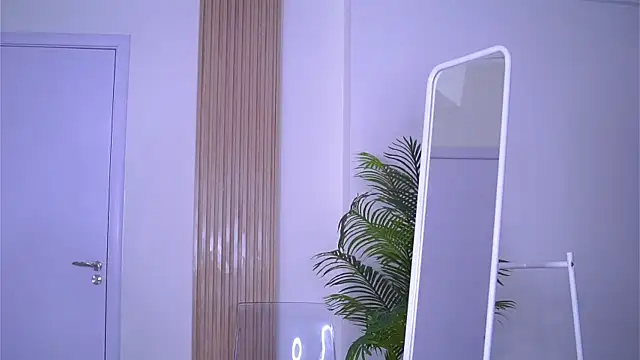 LovingBlondie online show from February 7, 2025, 4:37 am