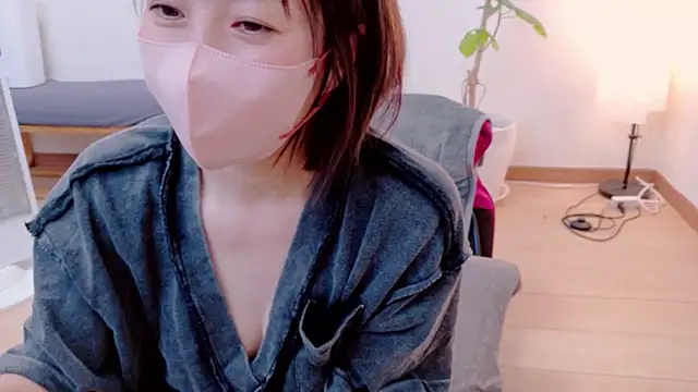 Snapshot of CherryMomo chatting on June 11, 2026, 12:19 am CherryMomo online show from June 11, 2026, 12:19 am