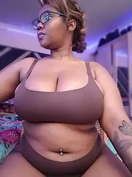 Spotty Coochie online show from June 19, 2026, 10:24 pm