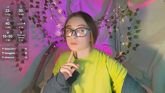 monlight  dana online show from December 11, 2024, 4:42 pm