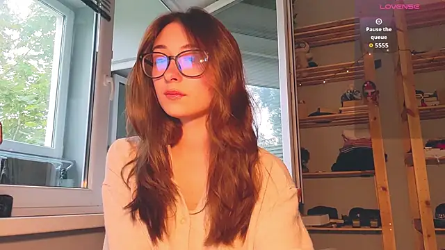 monlight  dana online show from August 6, 2026, 1:13 pm