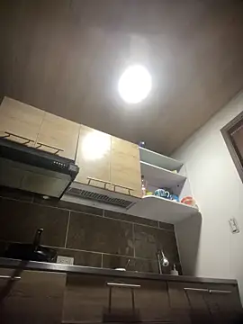 Berry Bans online show from December 21, 2025, 10:11 am