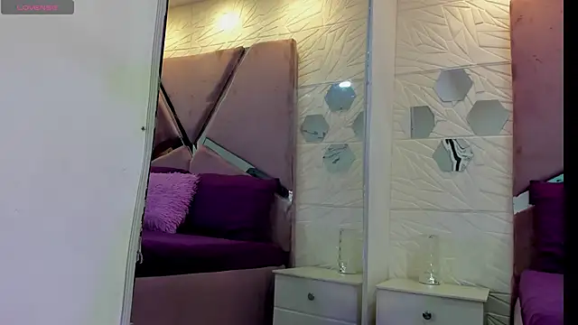 Charlotte Ice1 online show from September 27, 2025, 4:45 pm