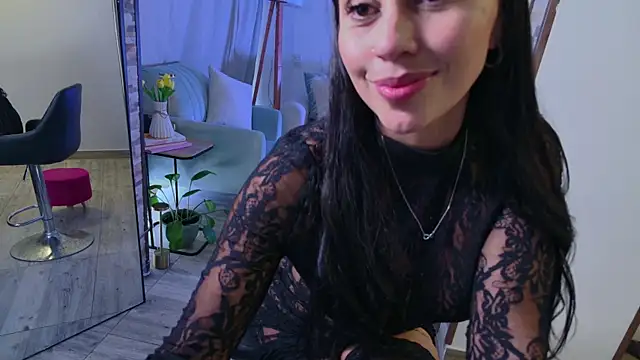 Miarouss3 online show from January 21, 2025, 3:32 pm