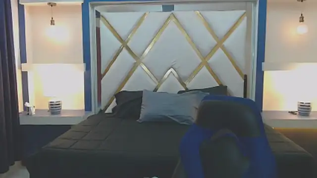 Sofiia davis23 online show from November 10, 2025, 1:10 pm