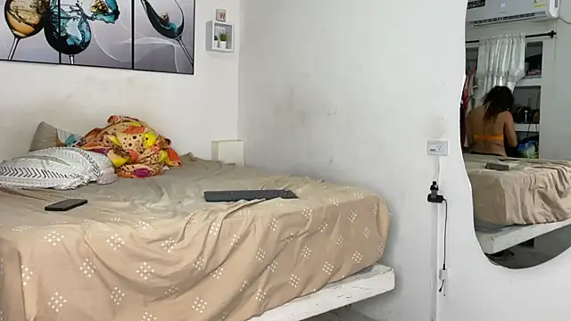 wendy alejo1712 online show from September 12, 2025, 2:11 am