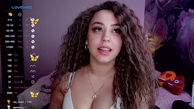  Just a queen 3 online show from December 9, 2024, 9:05 pm