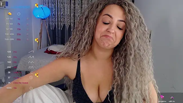  Just a queen 3 online show from October 22, 2025, 1:22 pm