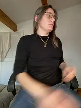 SpiceLea online show from December 19, 2024, 3:30 pm